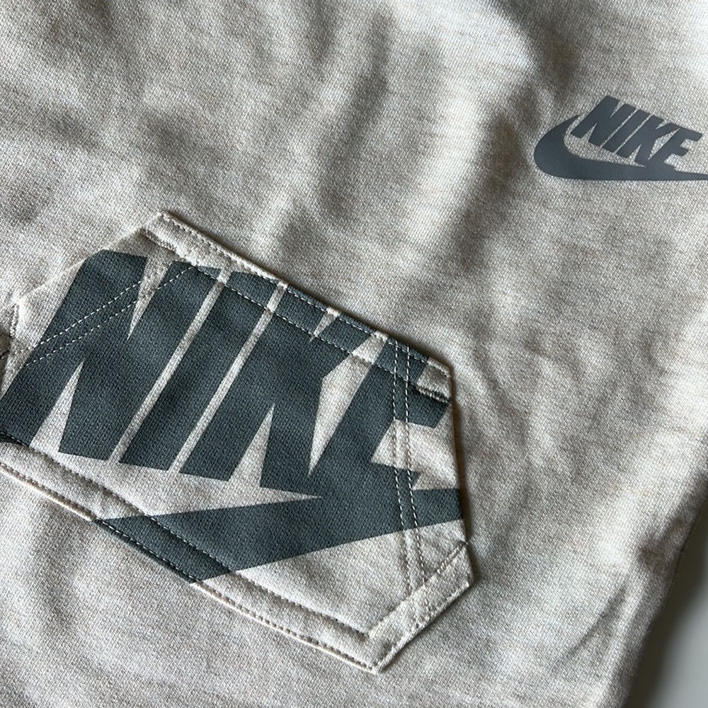 Nike ✔️ - Picture 3 of 9